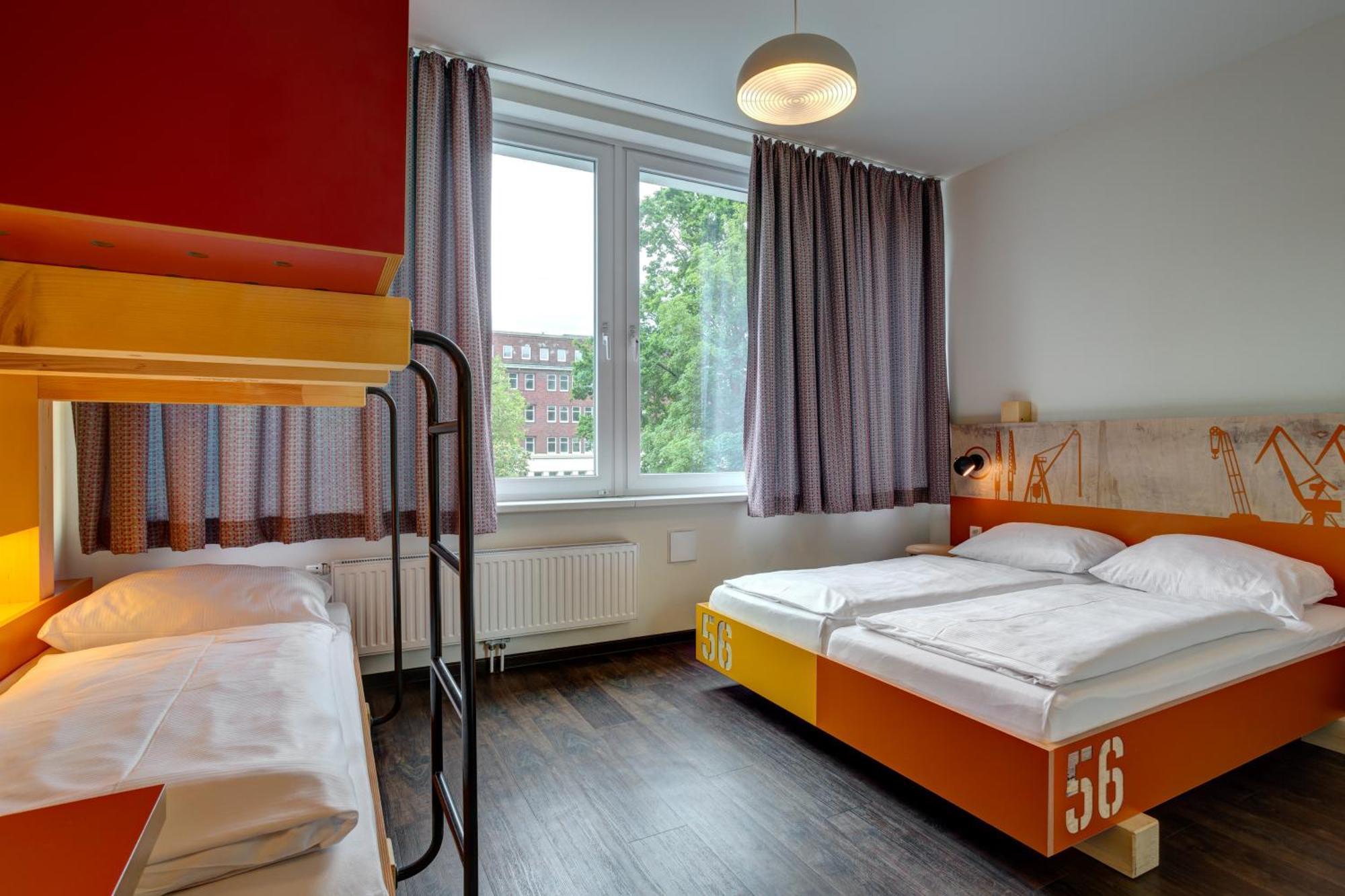 Meininger Center 3*